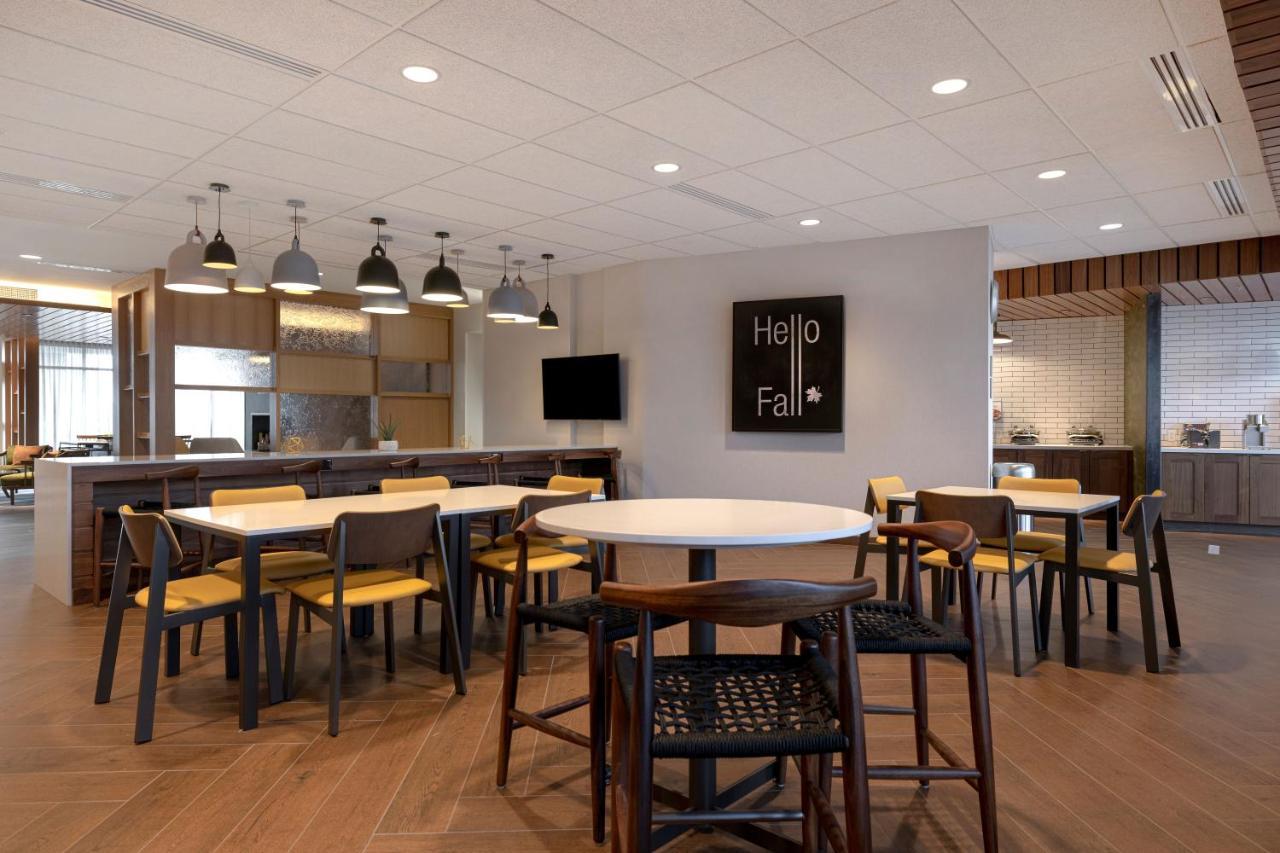 Fairfield By Marriott Inn & Suites Denver Airport At Gateway Park Exteriör bild