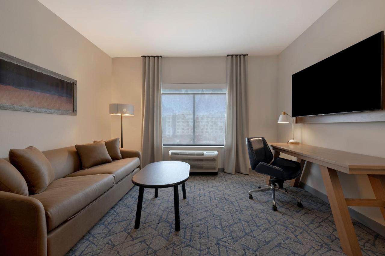 Fairfield By Marriott Inn & Suites Denver Airport At Gateway Park Exteriör bild