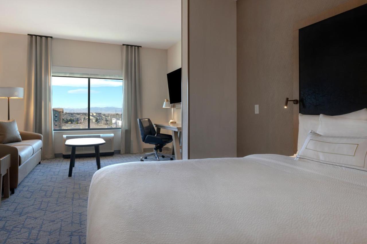 Fairfield By Marriott Inn & Suites Denver Airport At Gateway Park Exteriör bild