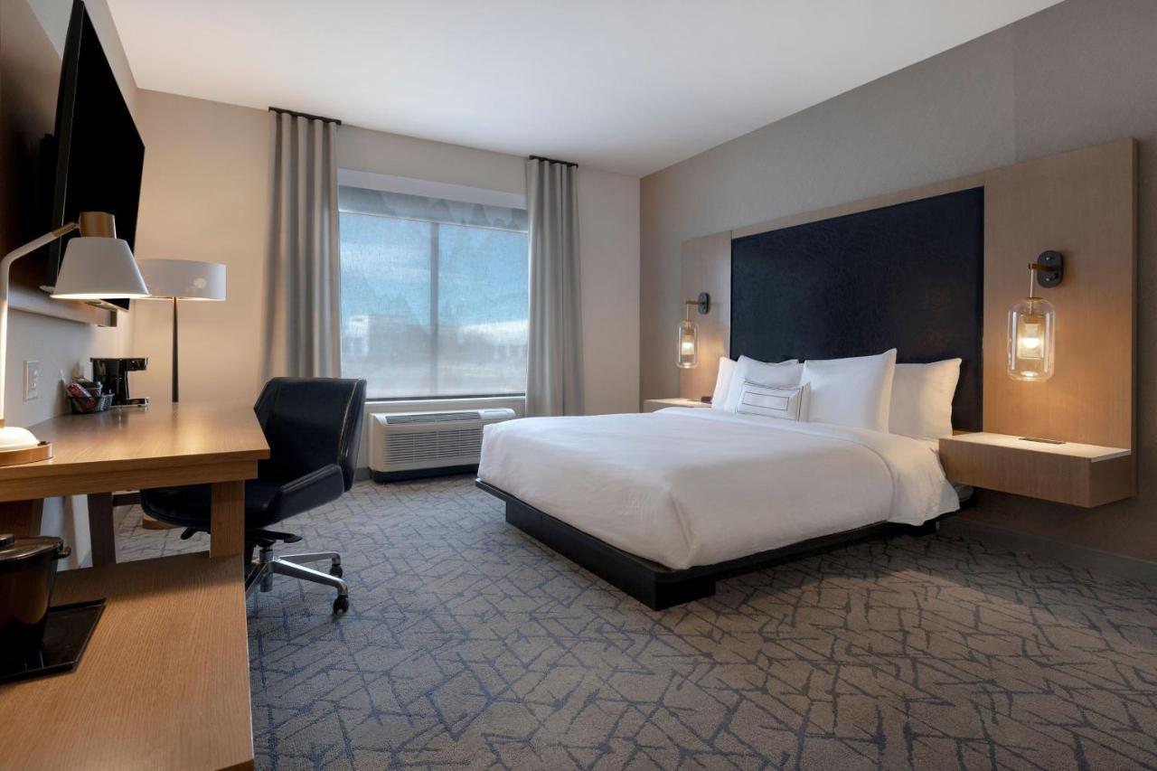 Fairfield By Marriott Inn & Suites Denver Airport At Gateway Park Exteriör bild